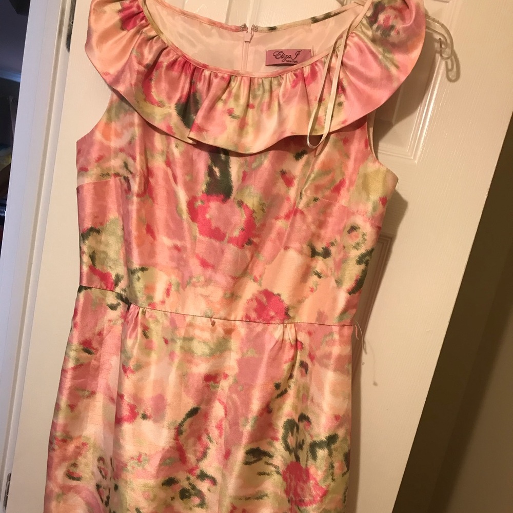 Eliza J floral dress never worn